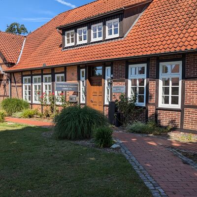Bild vergr&ouml;&szlig;ern: Dorfgemeinschaftshaus